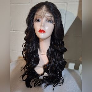 Elegant Black Wavy Human Hair Blend Wig. Free Parting